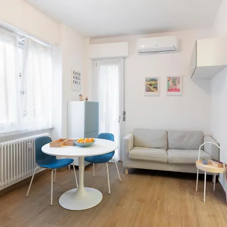 Lomellina 13 Apartment Milan Exterior photo